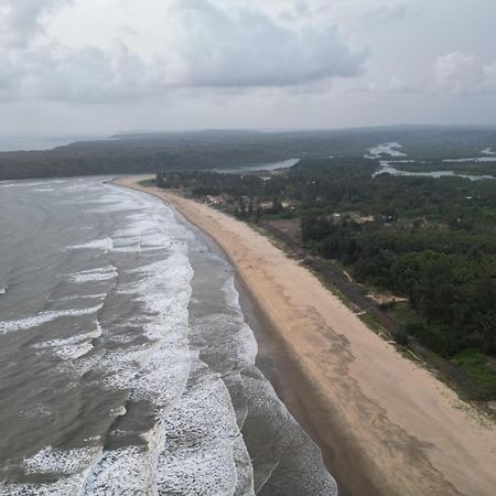 Отель The Mangrove Achra Экстерьер фото